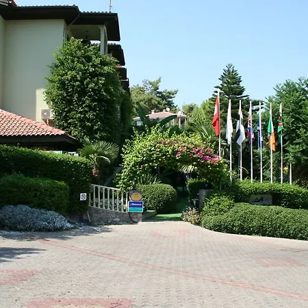 Hotel Club Aquarium İçmeler