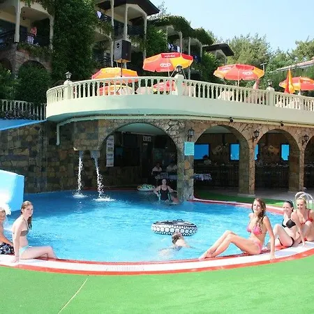 Club Aquarium Hotel İçmeler