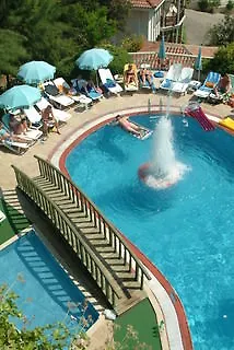 Hotel Club Aquarium İçmeler
