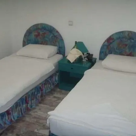 Otel Club Aquarium İçmeler